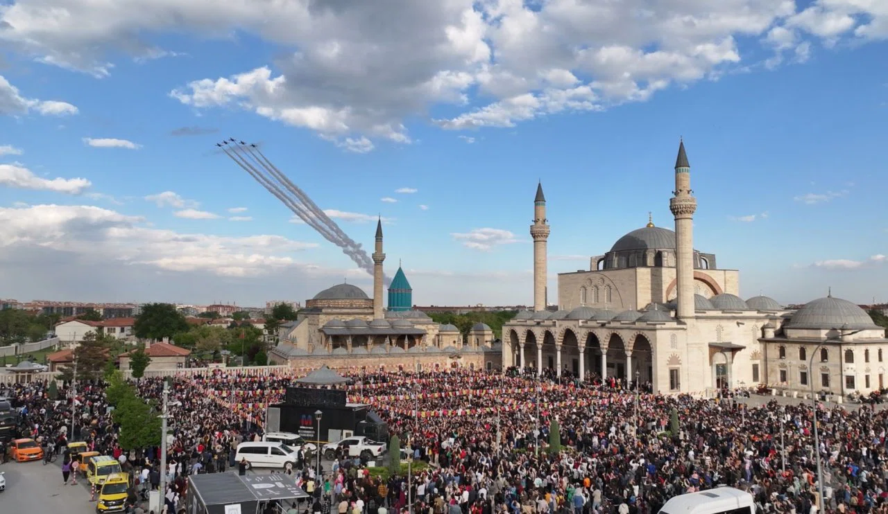 Konya’da nefes kesen gösteri!
