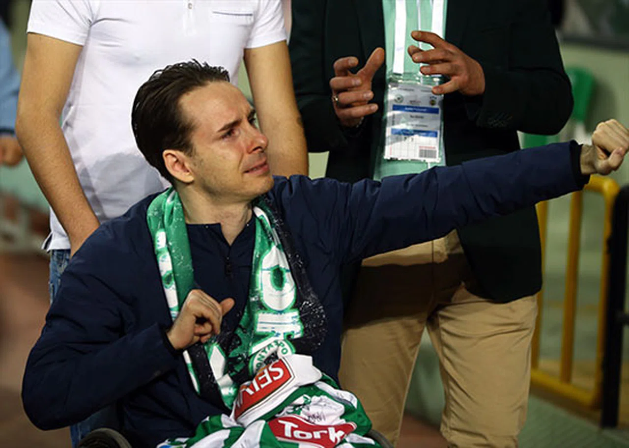 Konyaspor'dan eski oyuncusuna vefa