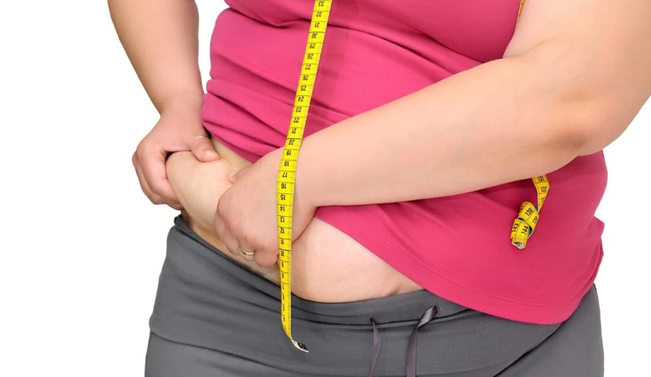 Hızlı ve fazla kilo verenler dikkat! Sonrasında yaşananların çözümü var...