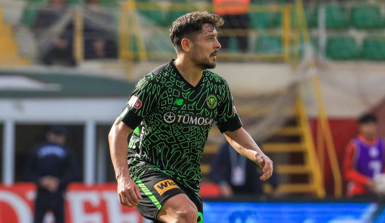 Konyaspor'un sözleşme yenilemediği Ahmet Oğuz'dan yeni takımına 2 yıllık imza