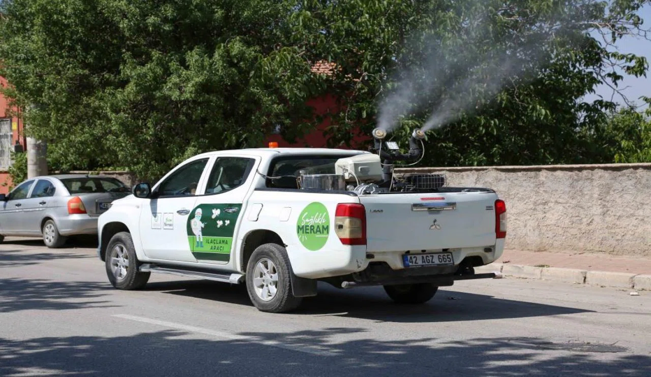 Konya'da ilaçlama çalışmaları sürüyor...