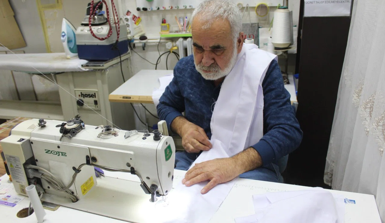 Eşini kanserden kaybetti! Oğlu kansere yakalandı!  Konya'daki terzinin aldığı karar duygulandırdı...