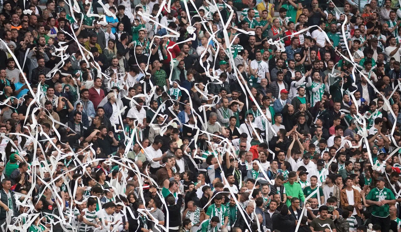 Konyaspor ne kadar kombine kart sattı? Yönetim resmen açıkladı