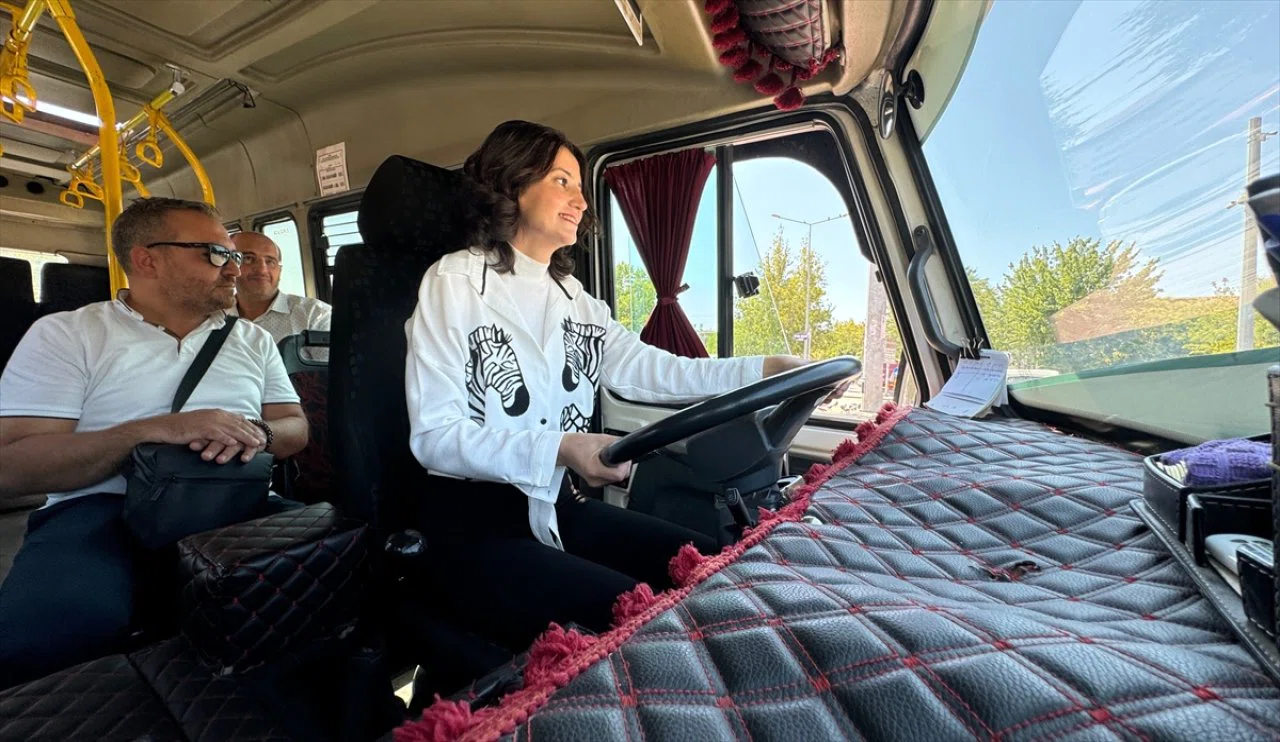 Konya dolmuşunda şaşırtan görüntü!