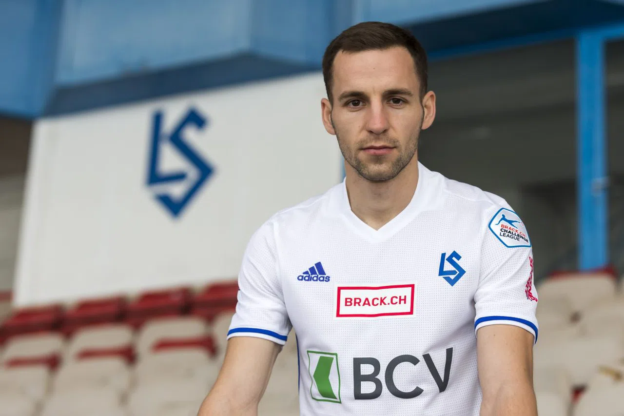 Konyaspor'a Sırp sağ bek! İmza için geliyor