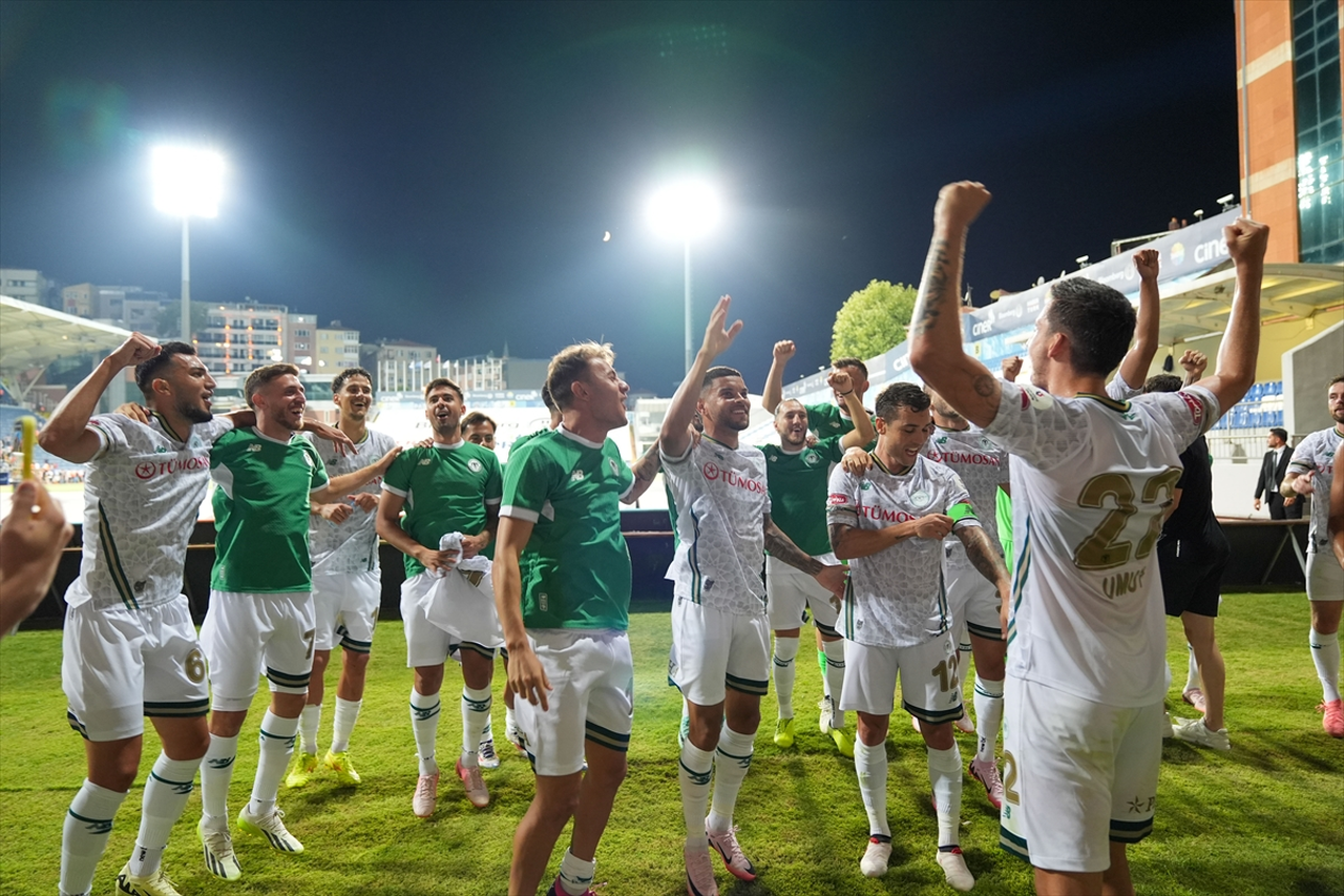 Konyasporlu oyuncu, kariyerinde bir ilki yaşadı