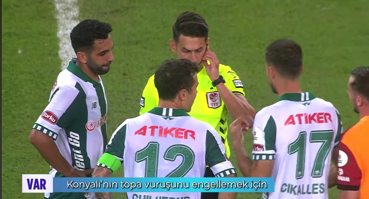 Konyaspor -  Galatasaray maçının VAR kayıtları açıklandı! İşte VAR ve orta hakemin konuşmaları