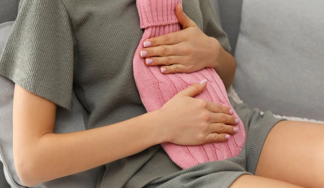 Regl nedir ve regl ağrısına ne iyi gelir? Regl ağrısına iyi gelen doğal yöntemler nelerdir?