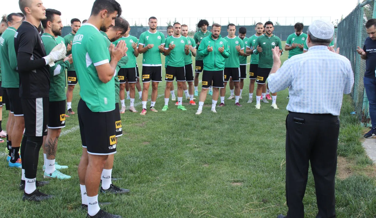1922 Konyaspor, yeni sezon öncesi kurban kesti