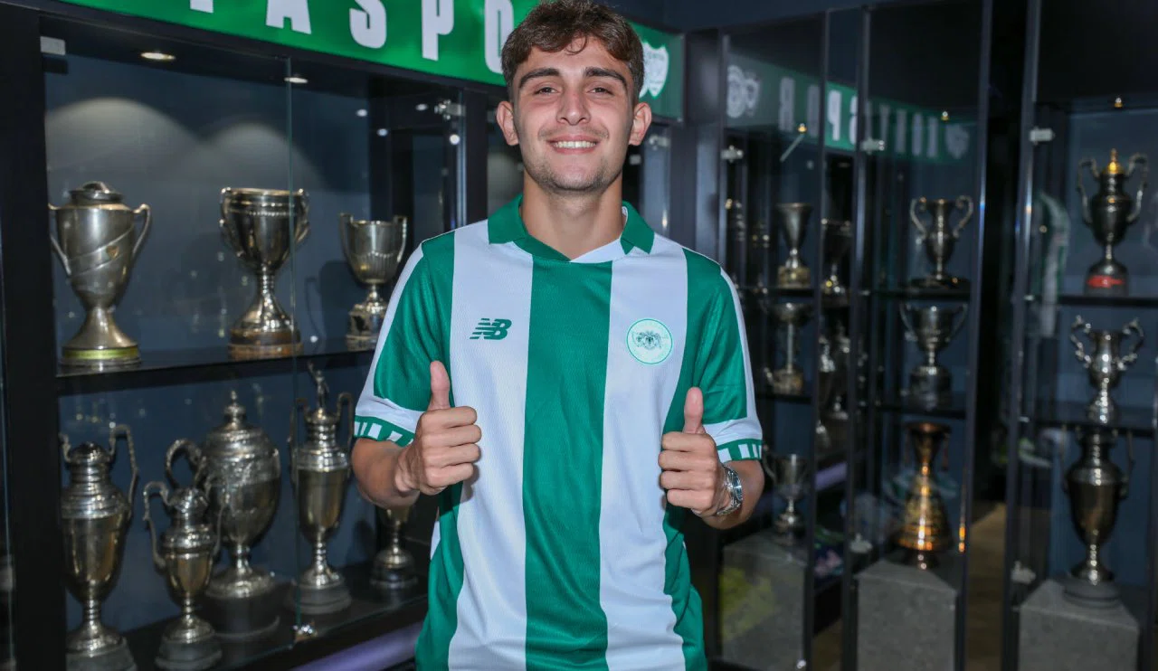 Konyaspor, genç sol bek ile 5 yıllık sözleşme imzaladı, 2. Lig ekibine kiraladı