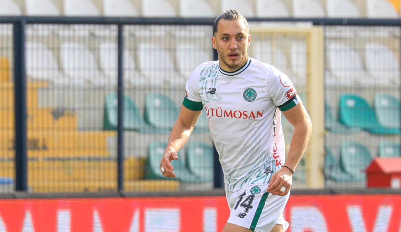 Konyaspor'da bir ayrılık daha yaşanıyor! 1. Lig ekibine kiralanıyor