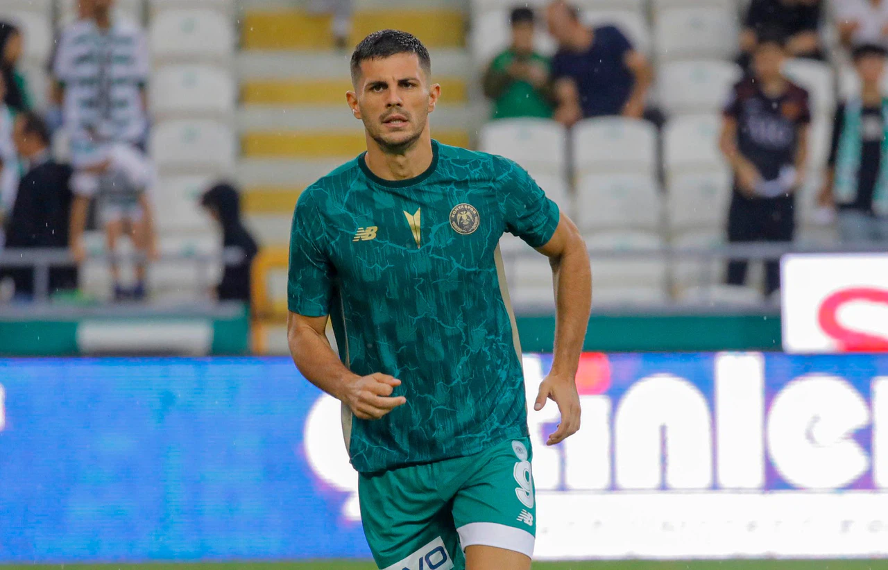 Konyaspor'da taraftarın merakla beklediği ürün satışa çıktı