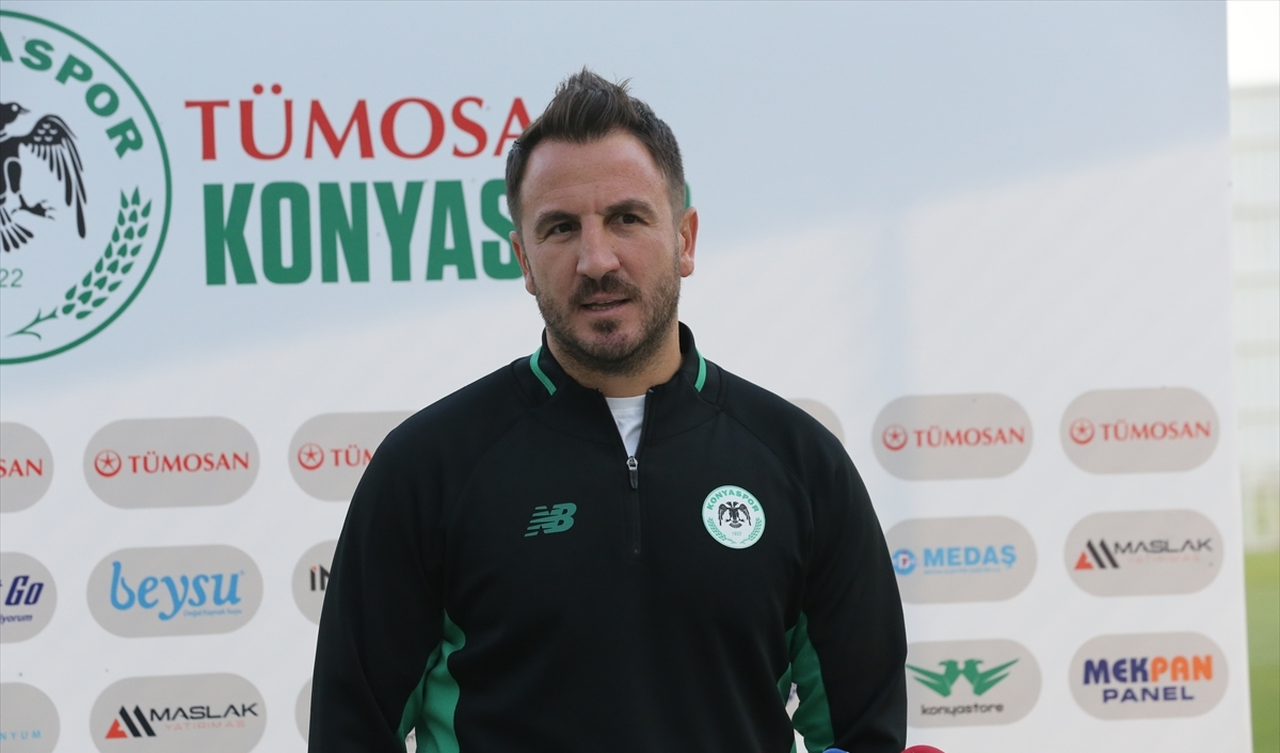 Ali Çamdalı, elleri cepte röportaj vermesi konusuna açıklık getirdi! Saygısızlık değil alışkanlık