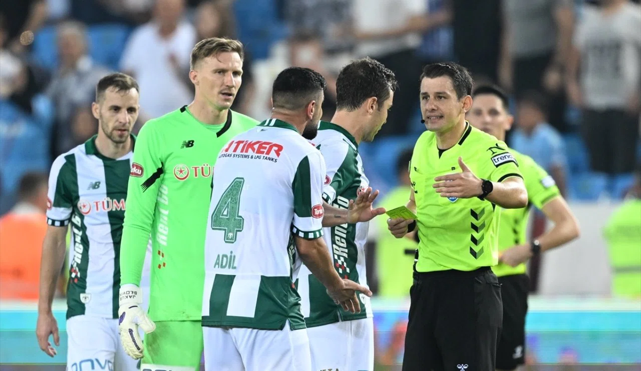 Konyasporlu Adil’den sert açıklama! Daha çok konuşursam ceza alırım