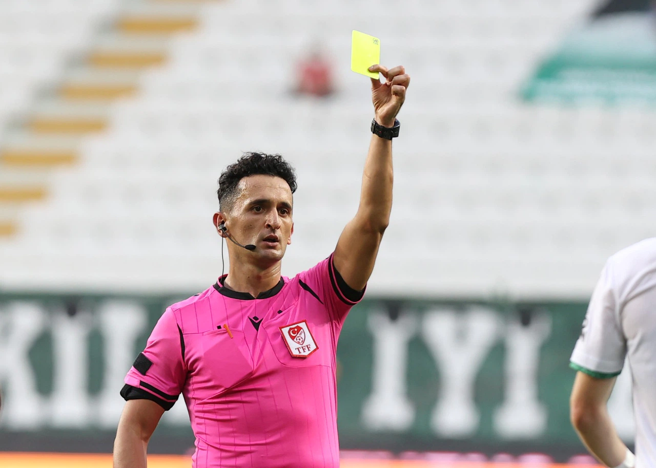 Konyaspor hakem Erkan Özdamar ile hiç üzülmedi