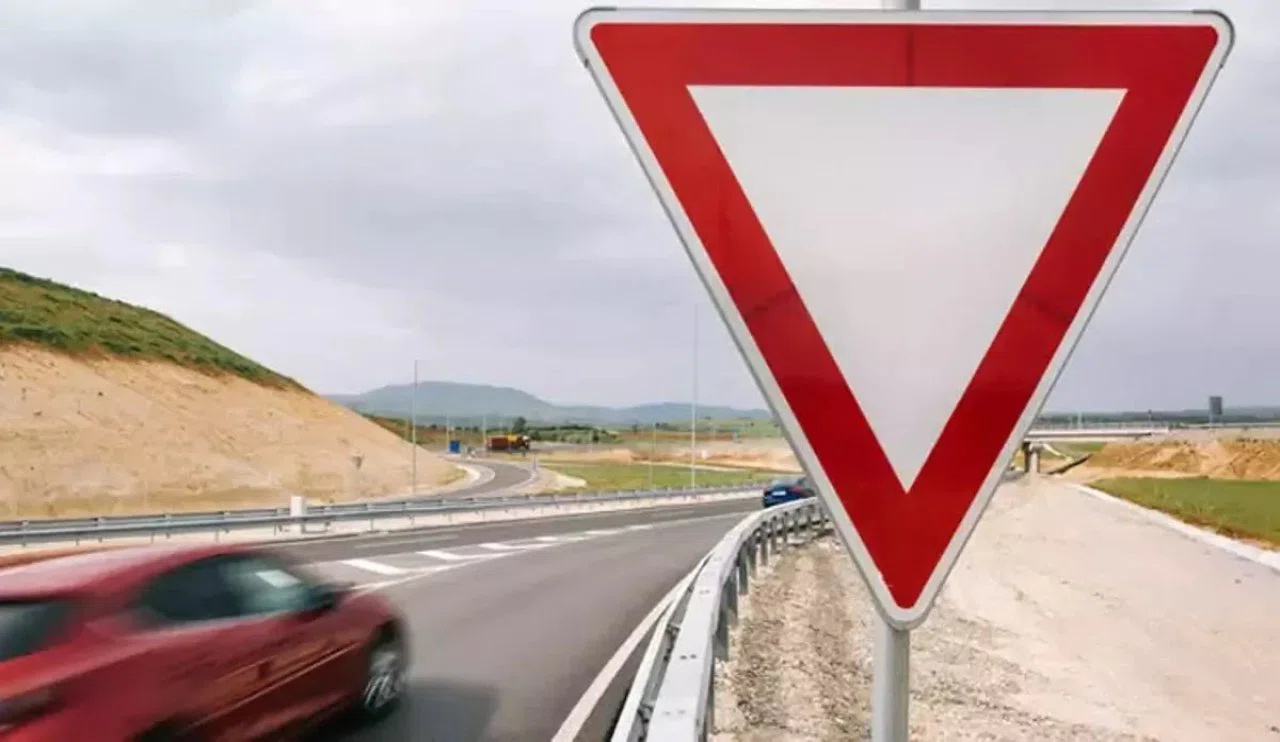 Yeni trafik levhası yolda! P-35 ne anlama geliyor?