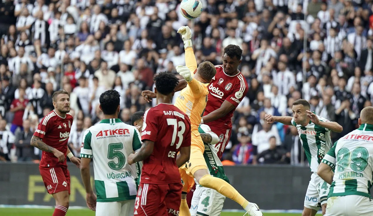 Konyaspor, basit hatalarla galibiyeti Beşiktaş'a hediye etti