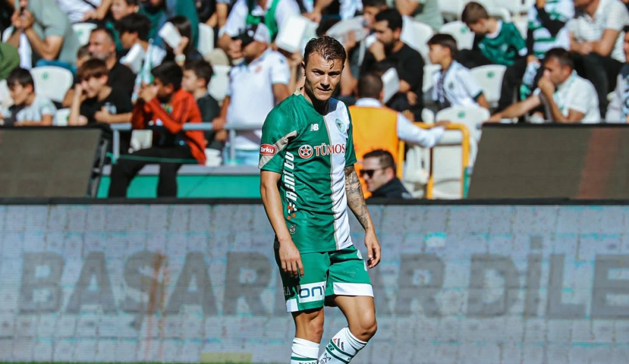 Yusuf Erdoğan’ın hedefi Konyaspor’da kupalar kazanmak istiyor!