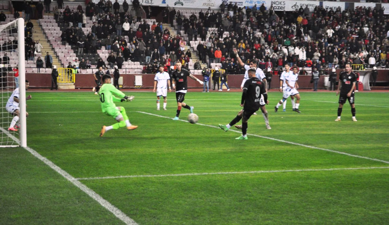 Konya takımı, Eskişehirspor'a farklı mağlup