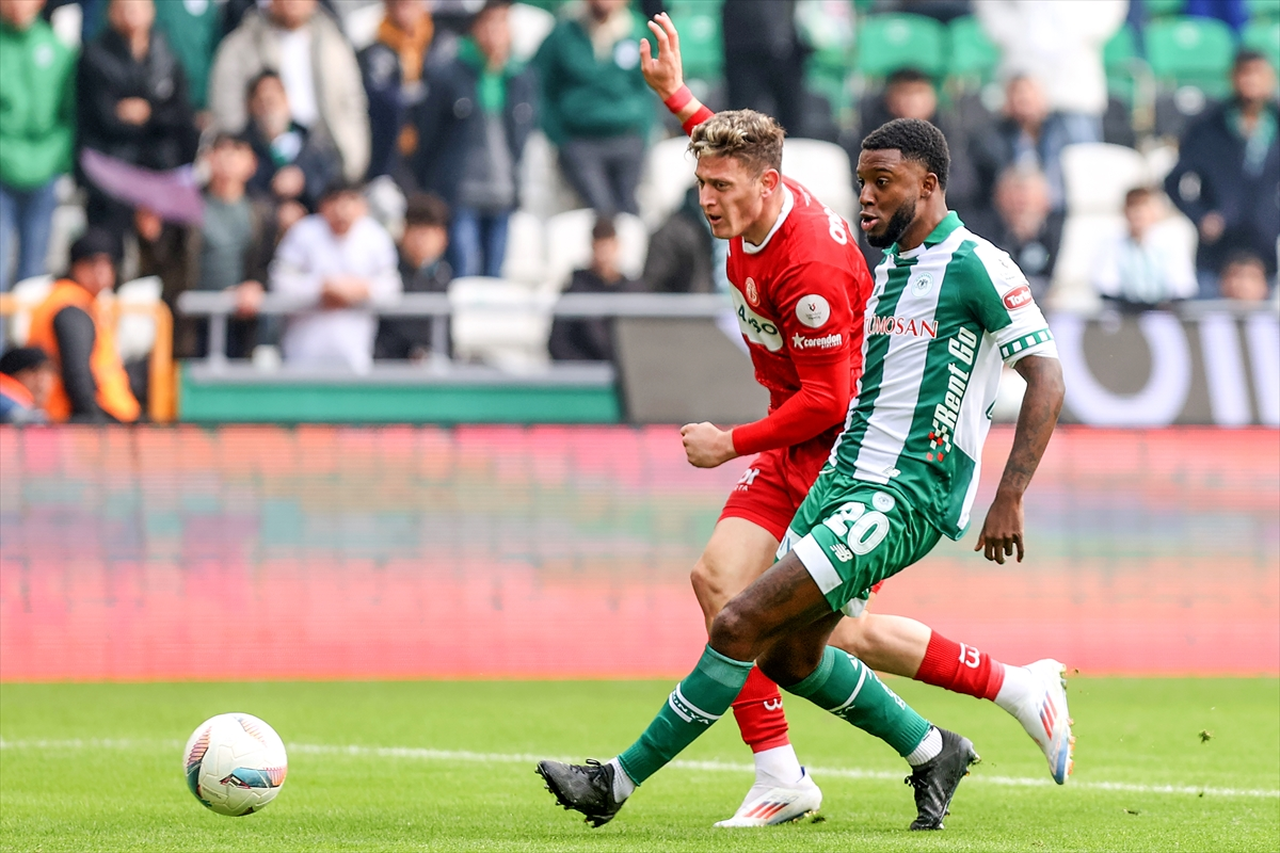 Konyaspor’da Bazoer’in hayal kırıklığı