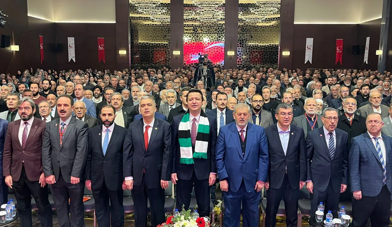 Saadet Partisi Konya 8. Olağan Kongresi düzenlendi! Programa Mahmut Arıkan’da katıldı