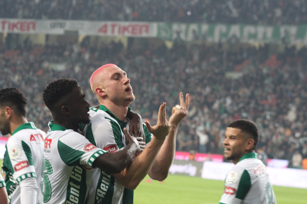 Konyaspor’da Recep Uçar, gol atmaya başlayan Kramer’in yükselişinin sebebini açıkladı