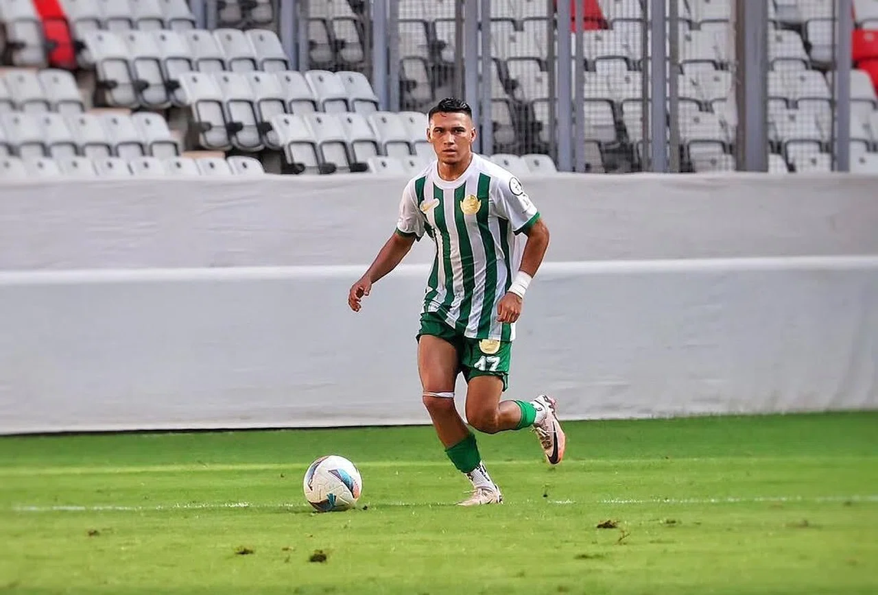 Konyaspor genç sağ bek ile imzaya kaldı! Beşiktaş da istiyordu