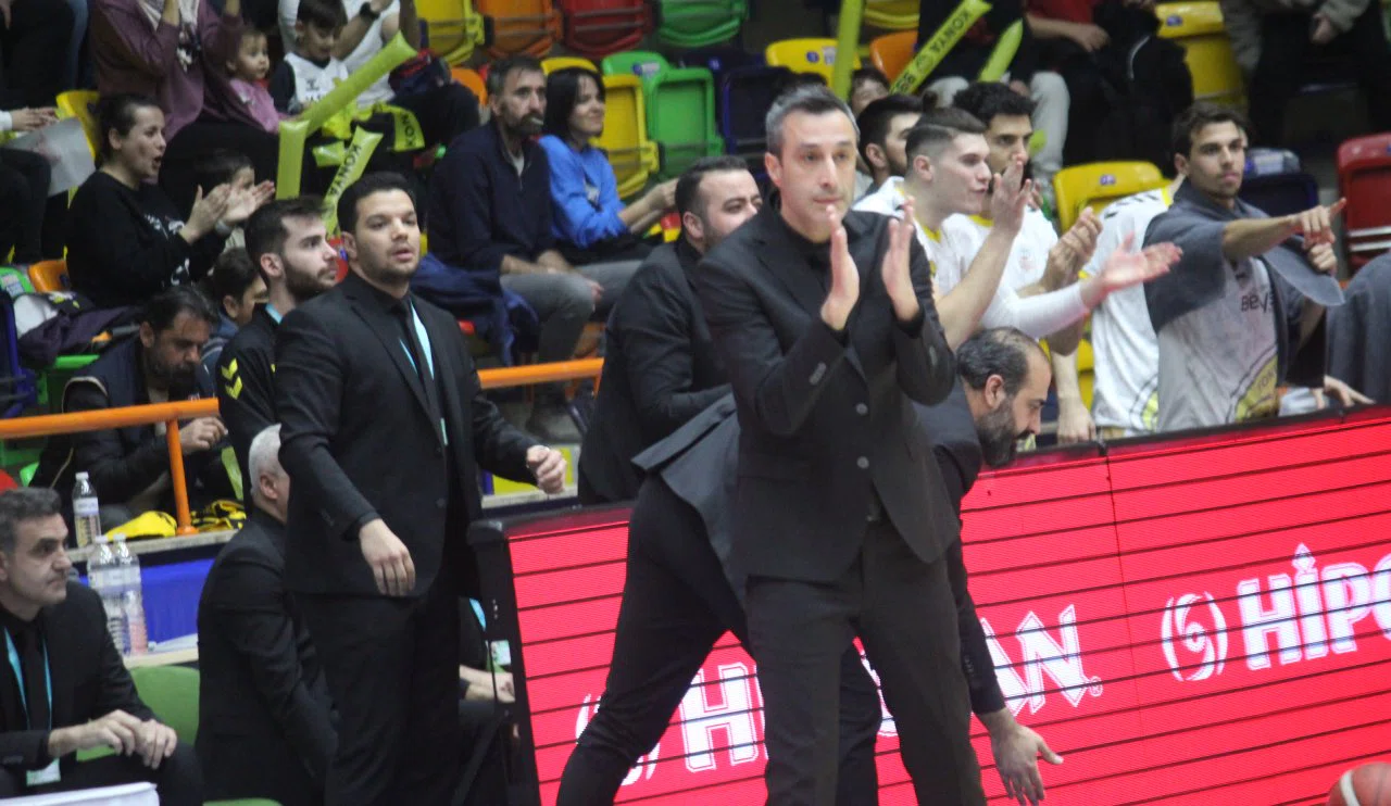 Ankaragücü'nü deviren Konya BBSK'da koç Volkan Ertetik, galibiyetin hikayesini anlattı