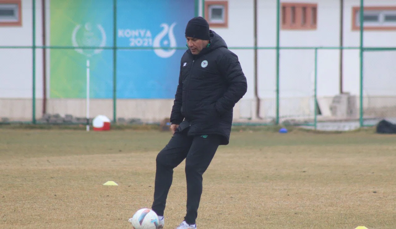 1922 Konyaspor'da Çağdaş Çankaya, kümede kalma yarışını değerlendirdi! Makas açılmıyor