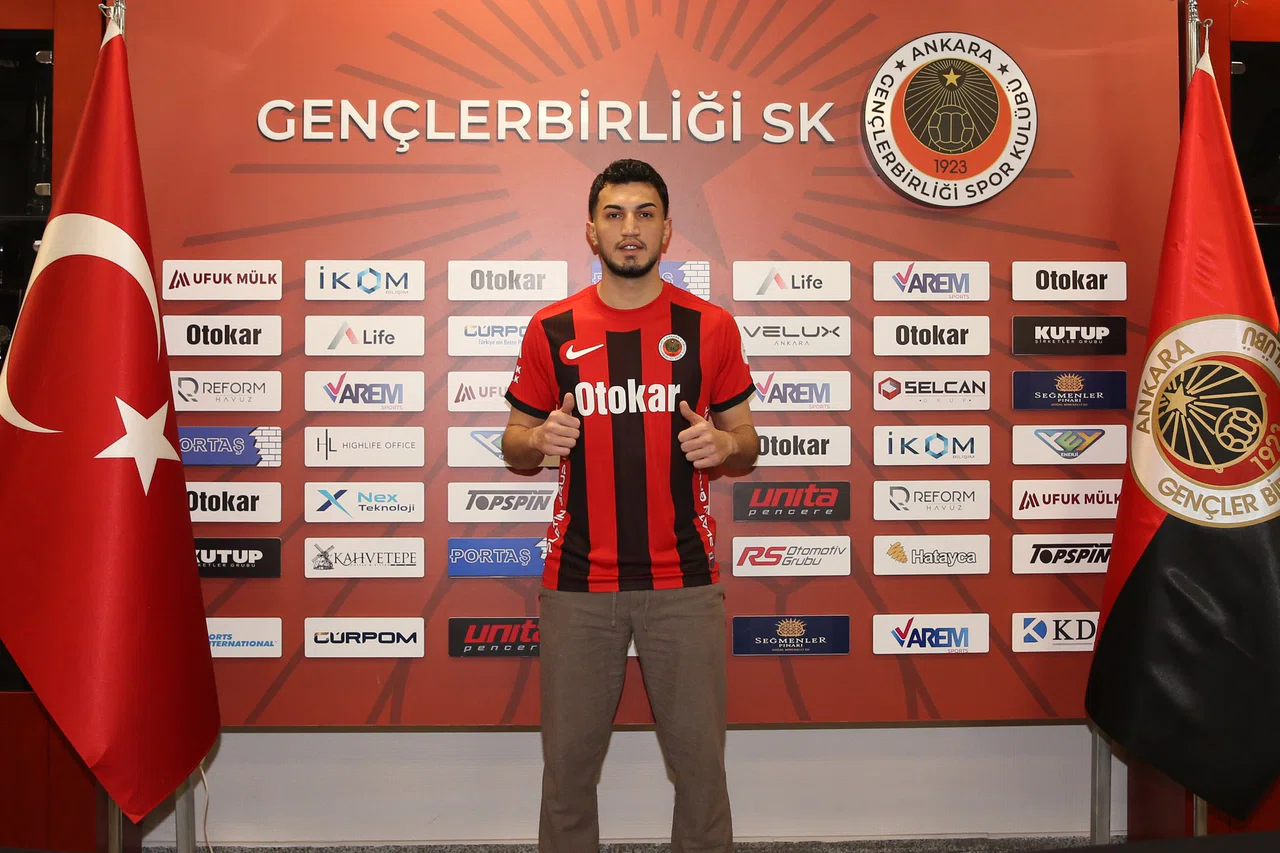 Konyasporlu oyuncu, 1. Lig takımına imza attı! Bu sezonki 3. takımı