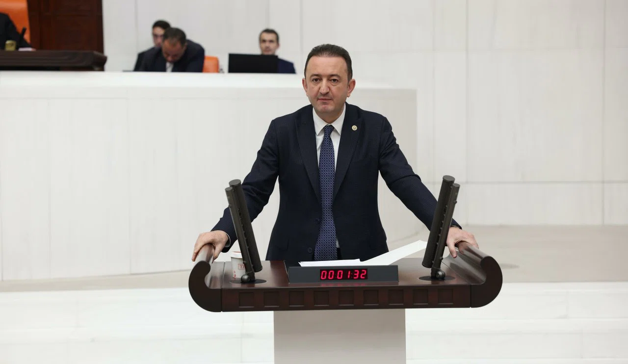 Barış Bektaş'tan çağrı: "SMA ve DMD'li çocuklar için devlet adım atmalı!"