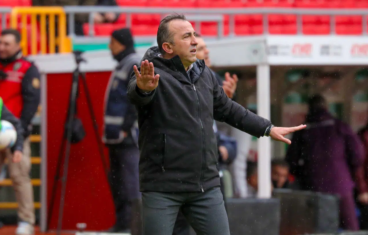 Konyaspor’da Recep Uçar, gol öncesi yapılan istifa tezahüratları için konuştu! Ekonomi vurgusu yaptı