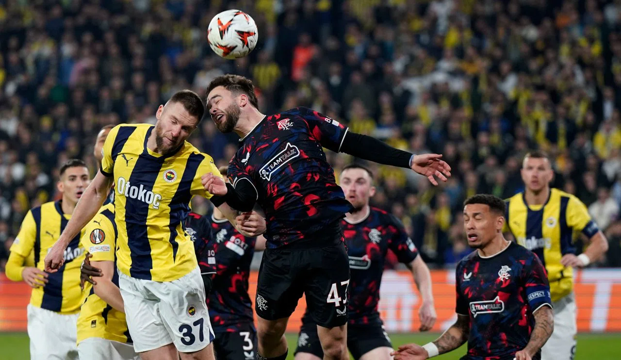 Fenerbahçe evinde ağır yaralı