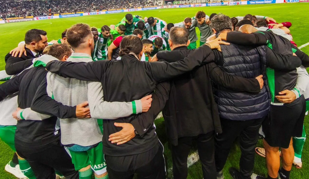 Konyaspor milli ara iznine ayrıldı