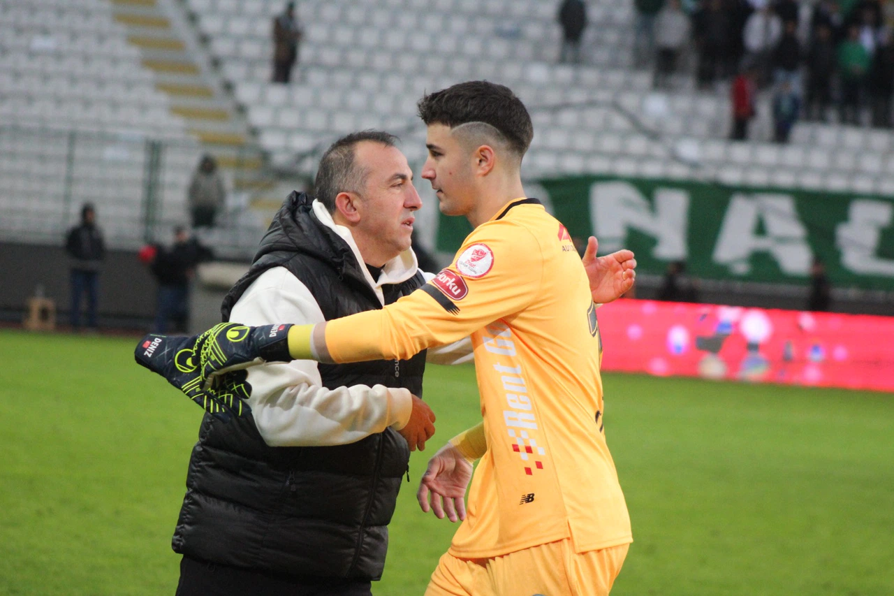 Konyaspor hem yarışacak hem de genç oyuncuları vitrine koyacak