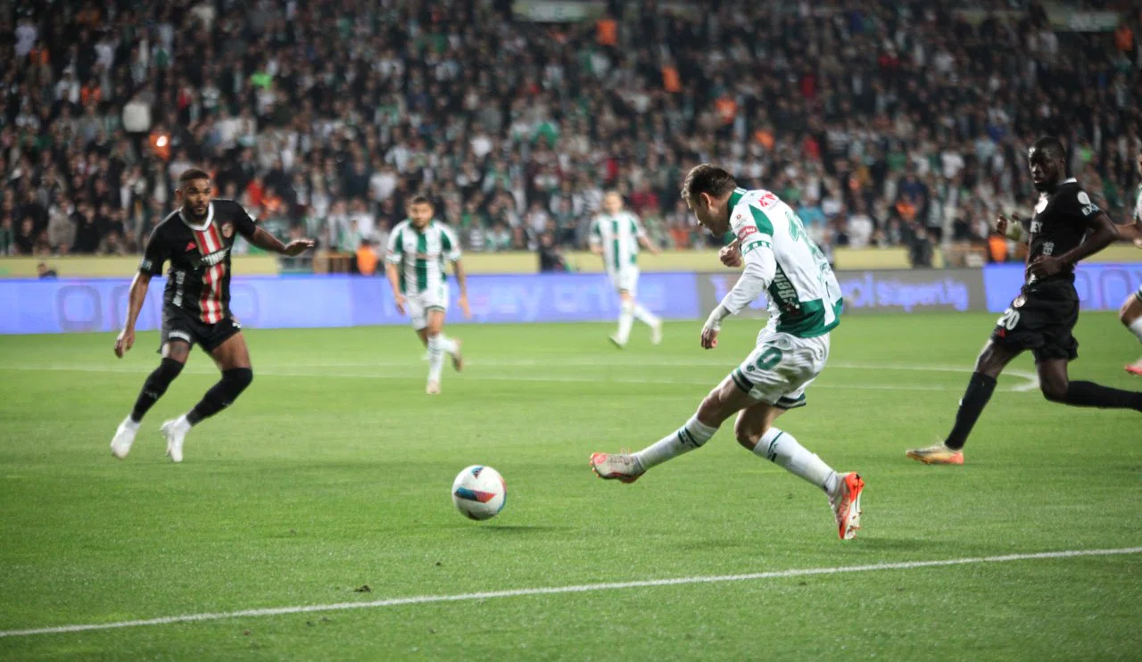 Konyaspor’da Yusuf’tan takım arkadaşına övgü! Pozisyon bilgisi üst seviyede