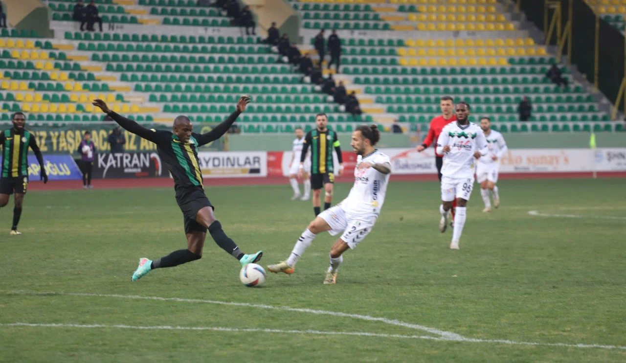 Konyaspor'dan 1. Lig takımına kiralanmıştı, neden forma giymediğini açıkladı