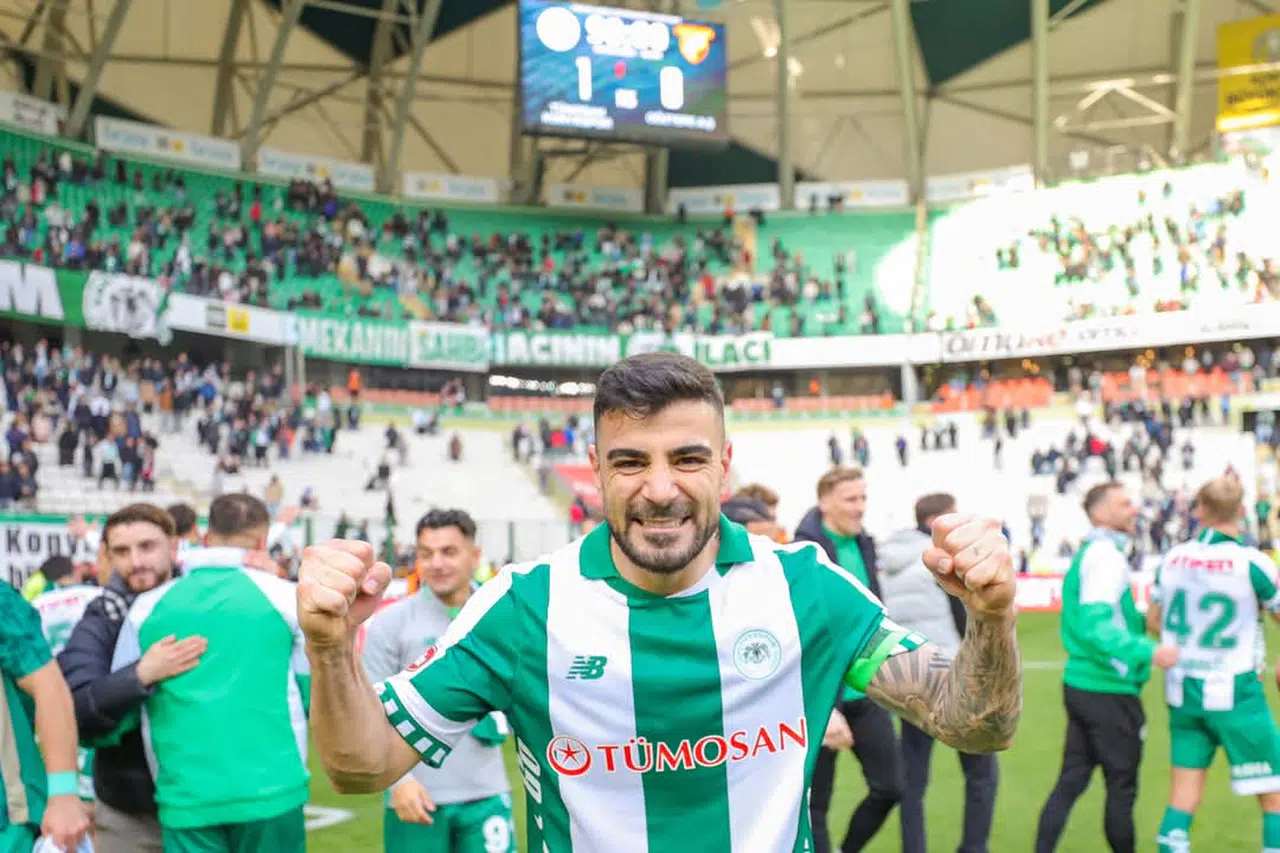 Konyaspor bayrağını santraya dikmişti! Adil Demirbağ, yaşadığı duygu yoğunluğunu açıkladı