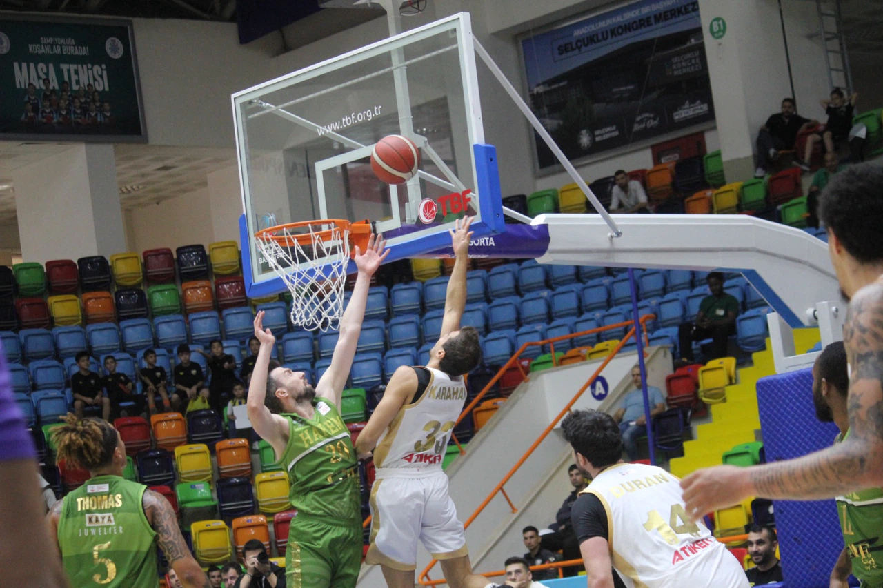 Konya BBSK, play-off maçına çıkıyor