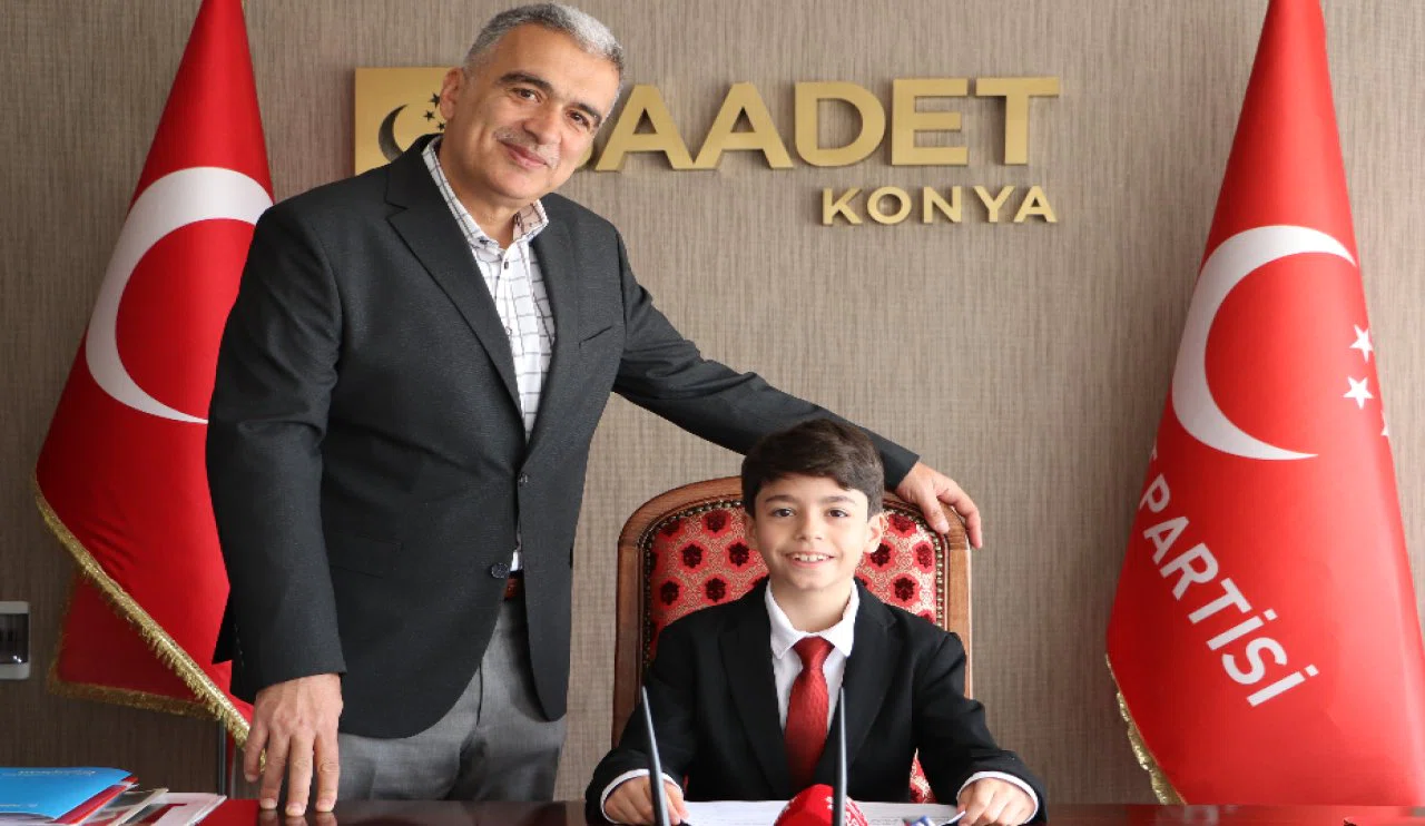 Geleceğe güven: Başkan Demirel başkanlık koltuğunu çocuklara devretti