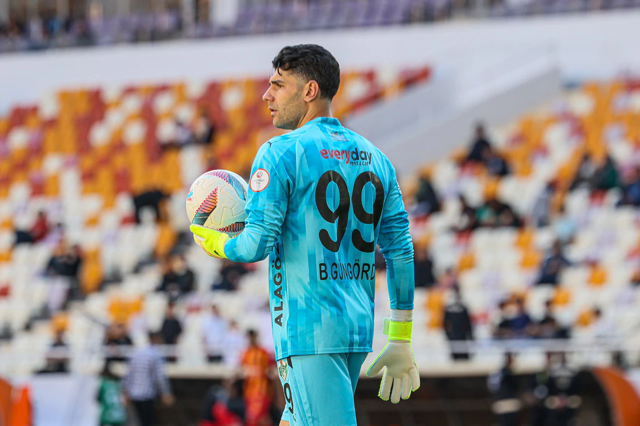 Konyasporlu kaleci 1. Lig tarihine geçti! Müthiş penaltı grafiği