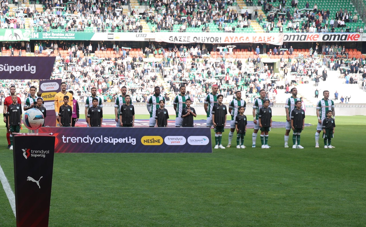 Konyasporlu iki oyuncu altın karmaya girdi