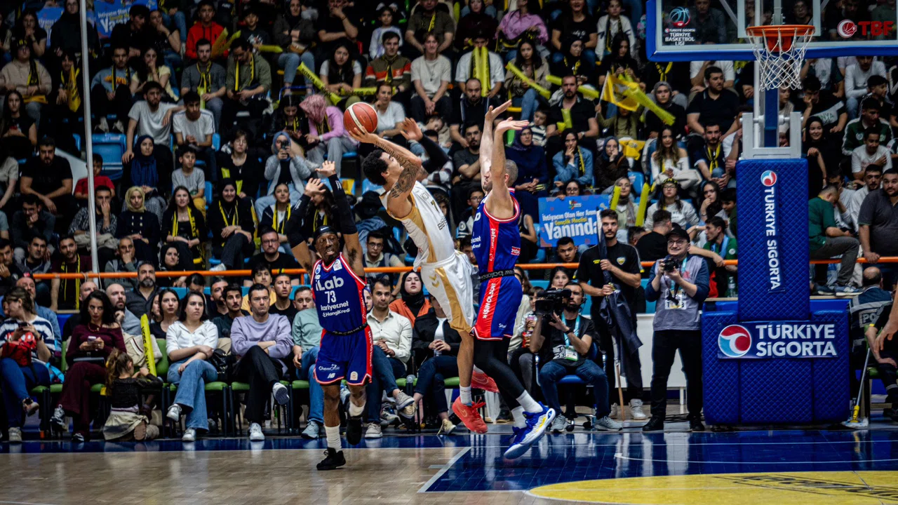Konya BBSK evinde yarı finale yükseldi! Rakip de belli oldu