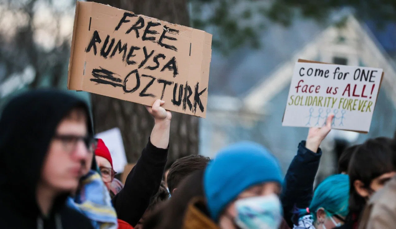 Filistin’e Destek Yazısı Nedeniyle Tutuklanan Rümeysa Öztürk Serbest Bırakıldı