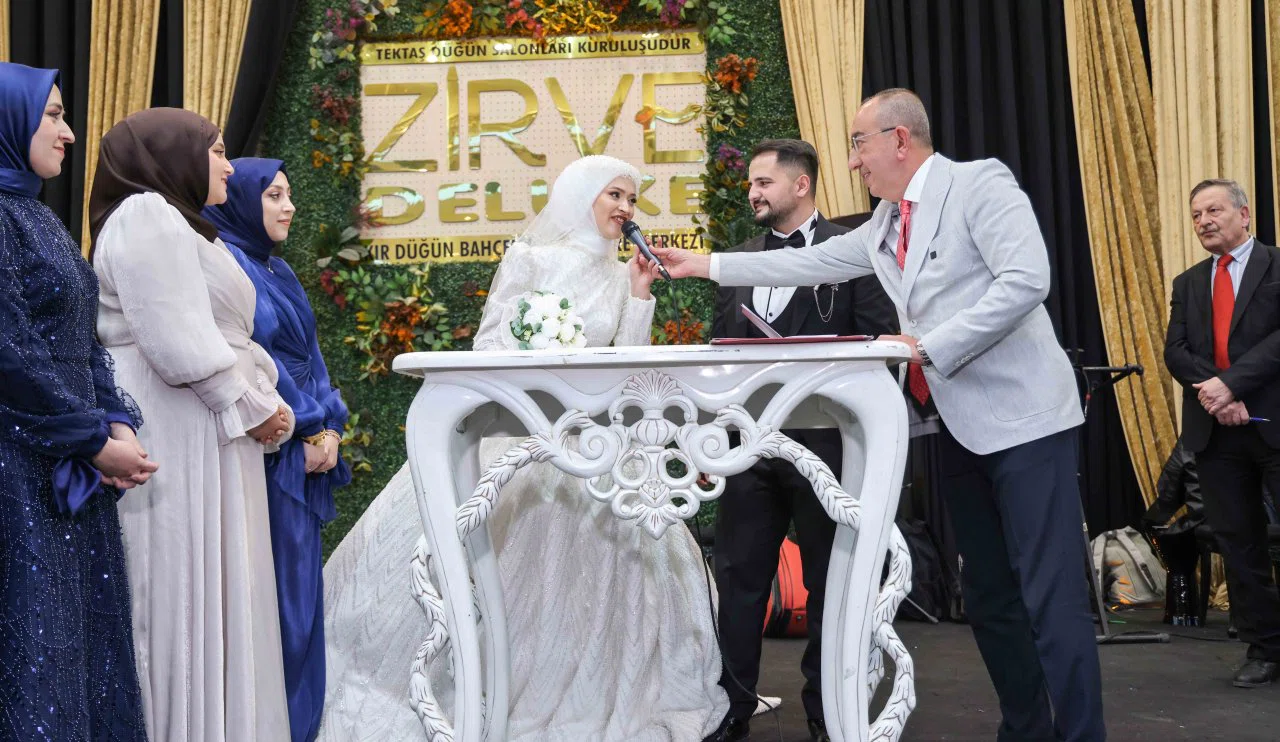 Başkan Kavuş’tan Hafta Sonu Düğün Mesaisi