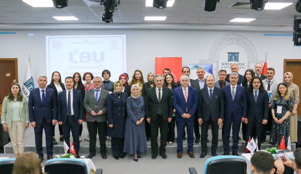 Liselerde Bilim Uygulamaları Programı'nda geleceğin meslekleri konuşuldu