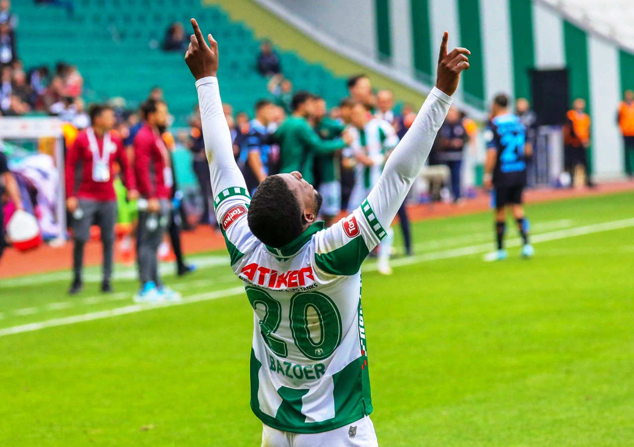 Konyaspor'da Bazoer çok mutlu