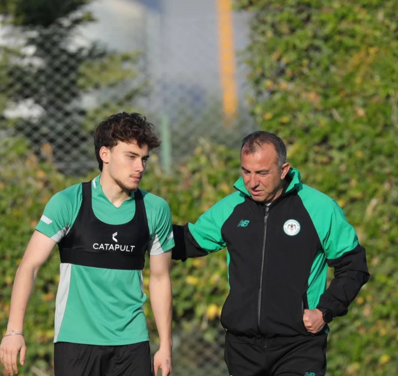 Konyaspor'da Recep Uçar, genç oyuncu ile görüştü