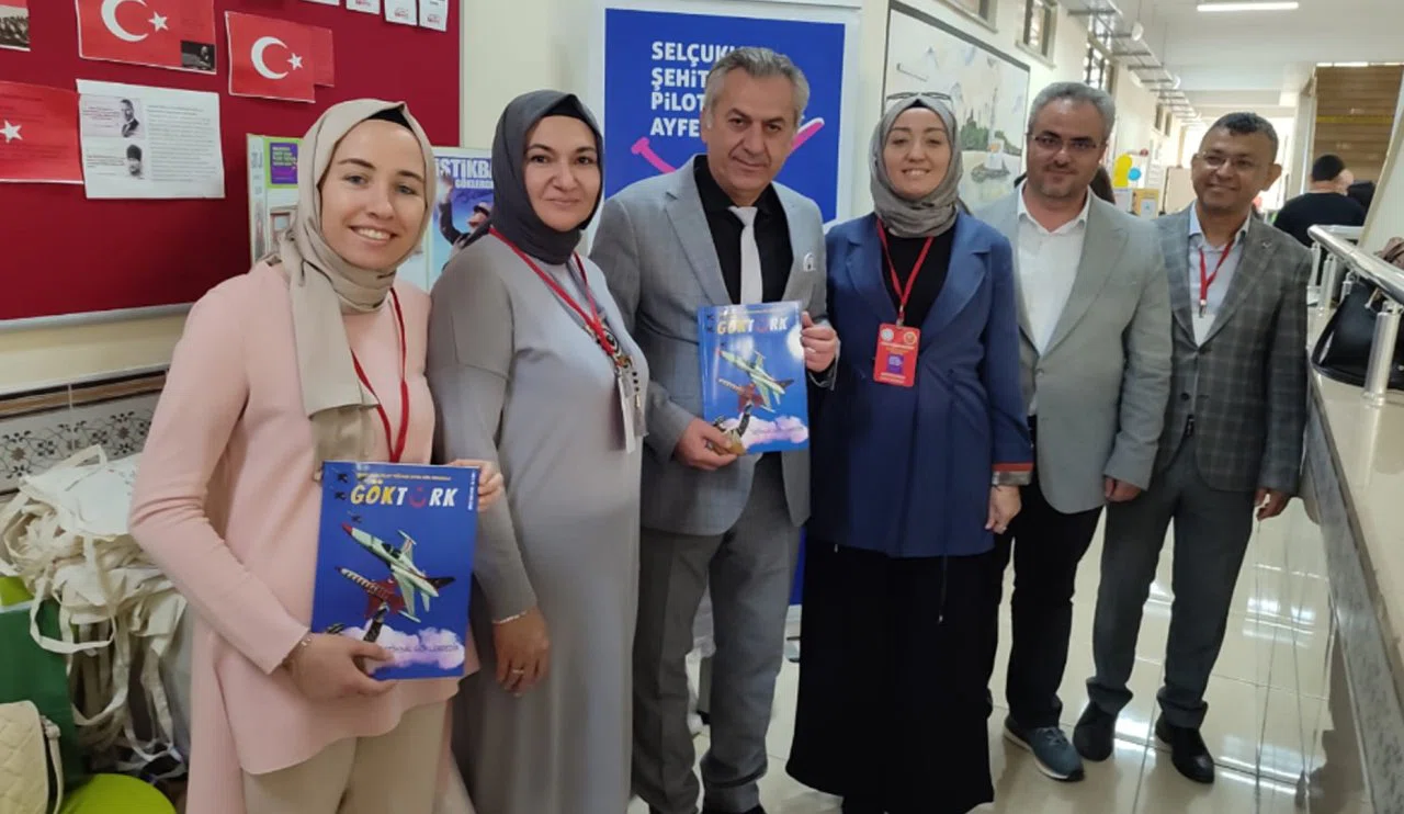 Konya İl Milli Eğitim Müdürü Murat Yiğit, Okul Dergileri Fuarı’nı Ziyaret Etti