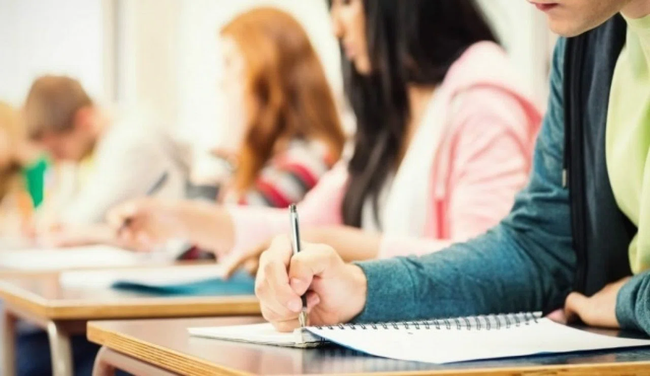 Konya'daki üniversitede bölümler kapanıyor iddiası! YRP'li başkana sert tepki geldi!